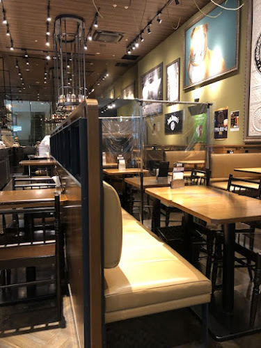 Comentarii opinii despre Beer & Spice KITTE丸の内店