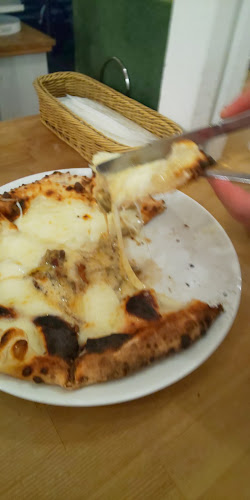 スクニッツォ･ダ･シゲオ - 飲食業