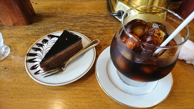 Comentarii opinii despre カフェ・コンティニュー