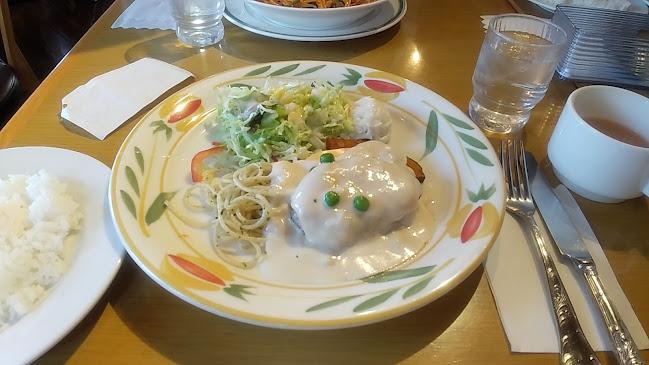 Opinii despre メルヘン 金沢産業振興センター店 în 横浜市 - 飲食業