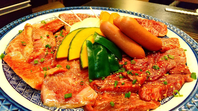 焼肉彩々 黒牛 - 飲食業