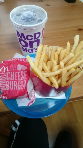 マクドナルド 202唐津店 - 飲食業