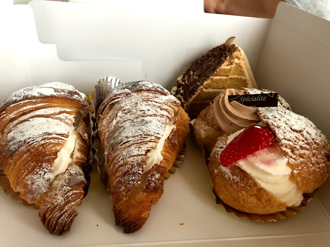 Opinii despre ラ・フォーレ洋菓子店 în 八戸市 - 飲食業