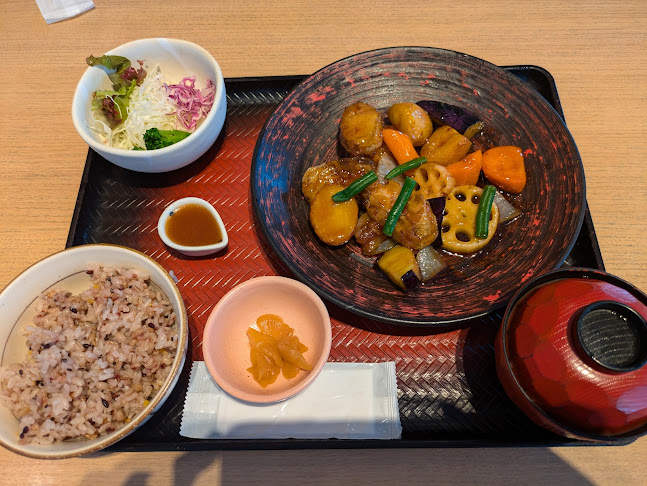 〒458-0041 愛知県名古屋市緑区鳴子町４丁目１−２