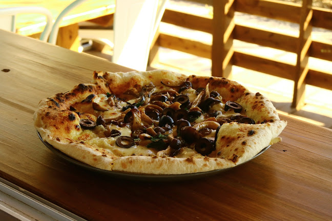 i10号倉庫 GARAGE CAFE&PIZZA - 尼崎市