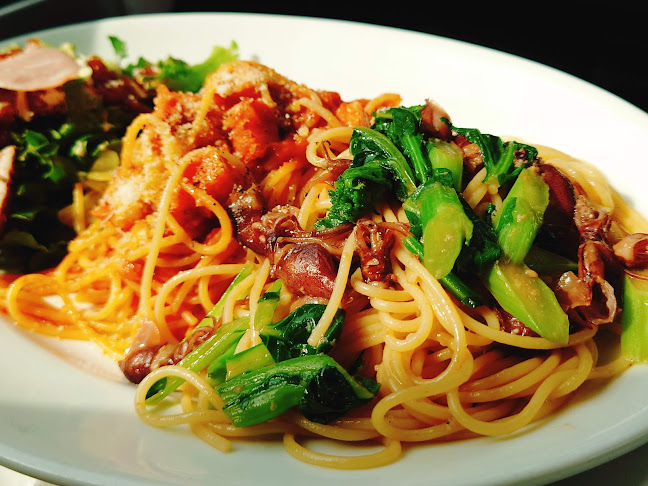 マーノ・エ・マーノ - 飲食業