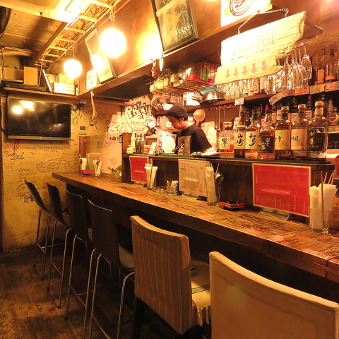 Comentarii opinii despre 心斎橋の美味しい串カツあげてんかっ!むかい