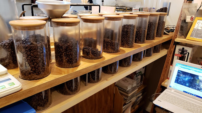 Opinii despre Caffe@Club 焙煎堂 în 岡山市 - 飲食業