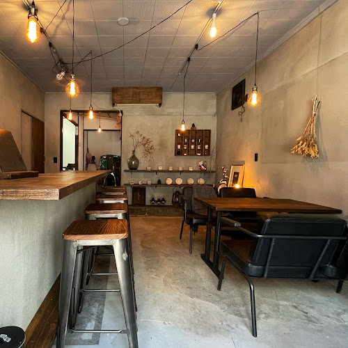 Comentarii opinii despre stand&gallery 途艸 - ミチクサ | クラフトジン カフェ バー ギャラリー 昼飲み cafe bar michikusa みちくさ 小田原