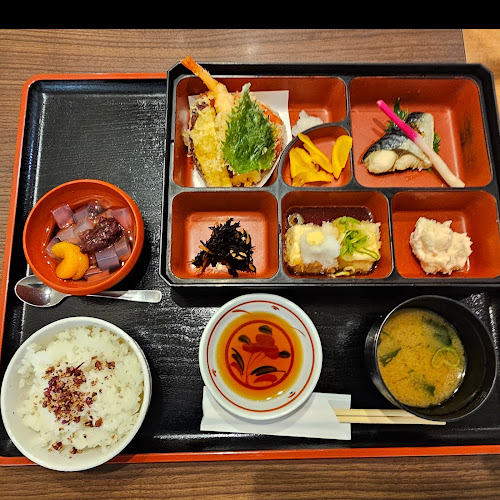 ダイニングカフェカトレヤ 松坂屋高槻店 - 高槻市