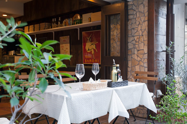 Opinii despre Pizzeria Osteria la ROCCIA în 大阪市 - 飲食業