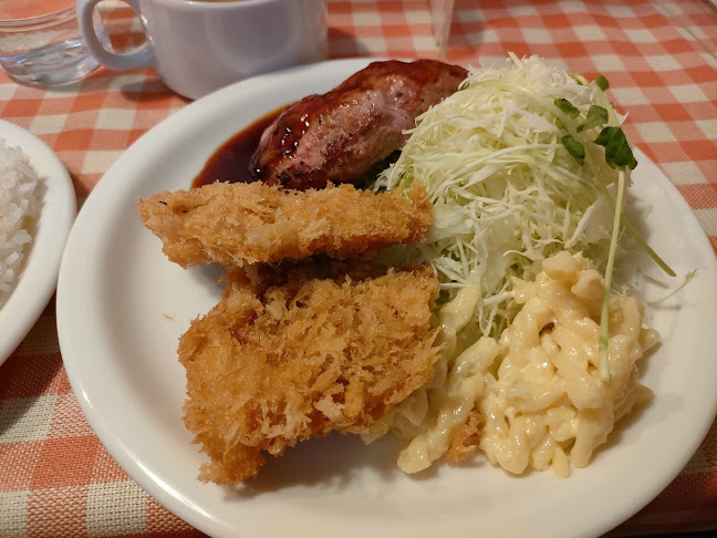 Opinii despre レストラン デリス în 世田谷区 - 飲食業