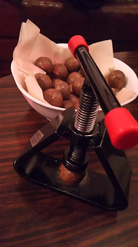 バー・美里 - 飲食業