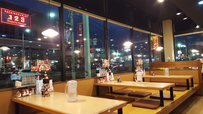 丸源ラーメン 岸和田春木店 - 飲食業