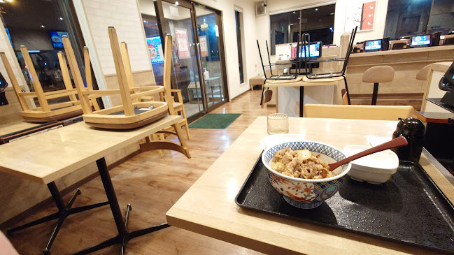 Comentarii opinii despre 吉野家 茨田店