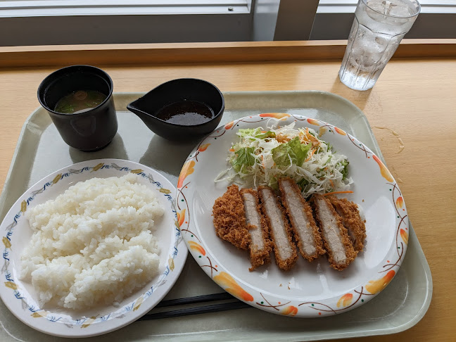 Opinii despre ビストロパパ 東広島市役所店 în 東広島市 - 飲食業