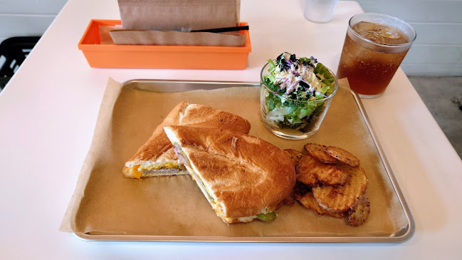 Comentarii opinii despre TURQUOISE(ターコイズ)／徳(TOKU)