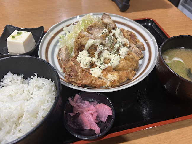 〒101-0061 東京都千代田区神田三崎町１丁目４−８ 愛光舎ビル B1F