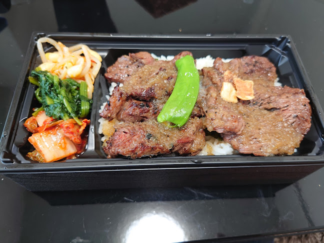 Opinii despre 西大井精肉店 în 品川区 - 飲食業