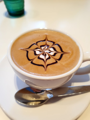 Opinii despre café noyie în 松本市 - 飲食業