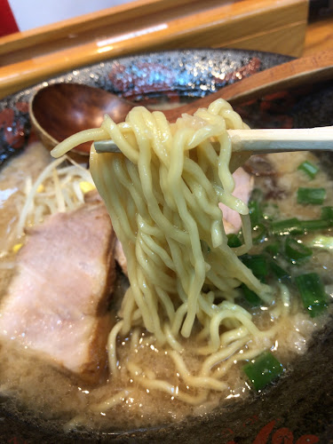 〒572-0833 大阪府寝屋川市初町４−１８