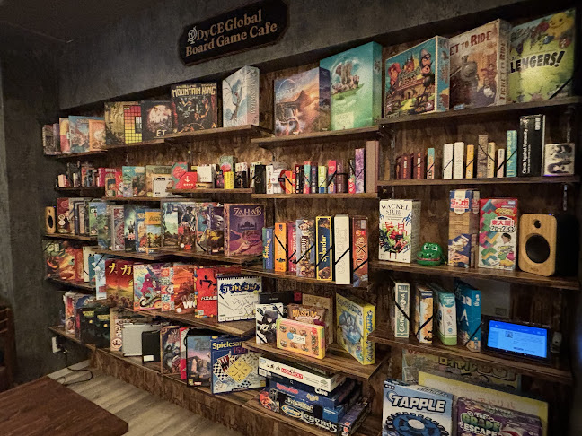 秋葉原ボードゲームカフェ - DyCE Global Board Game Cafe & Bar - 飲食業