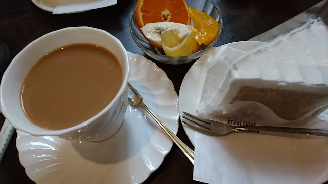 Opinii despre カフェテラス 薔薇都 în 丸亀市 - 飲食業