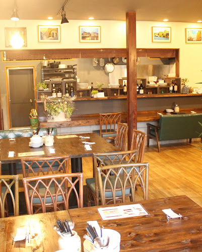 Wine & Kitchen Tre - 西尾市