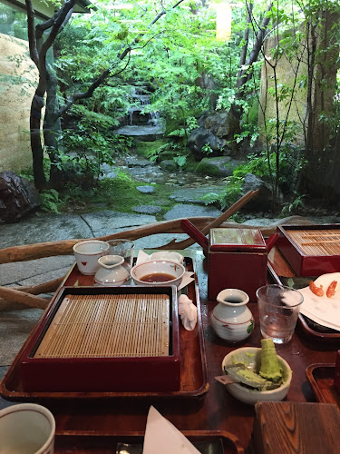 〒792-0023 愛媛県新居浜市繁本町７−８