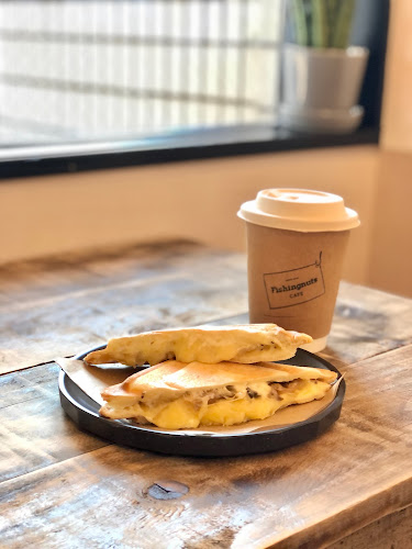 Comentarii opinii despre Fishingnuts CAFÉ