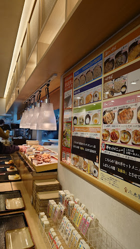 Opinii despre 信州そば処 小木曽製粉所 神戸店 în 神戸市 - 飲食業