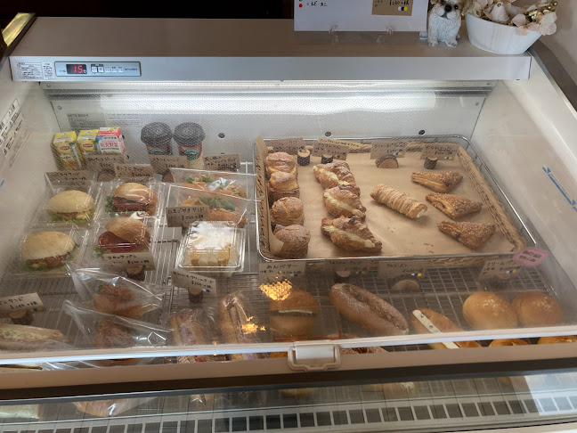 ベーカリーゲン 奈良左京店 - 飲食業