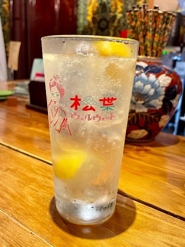 Opinii despre トミヤランドリー în 那覇市 - 飲食業