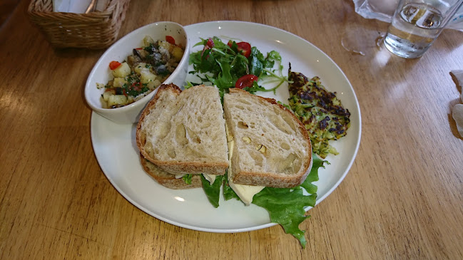 〒250-0866 神奈川県小田原市中曽根３５