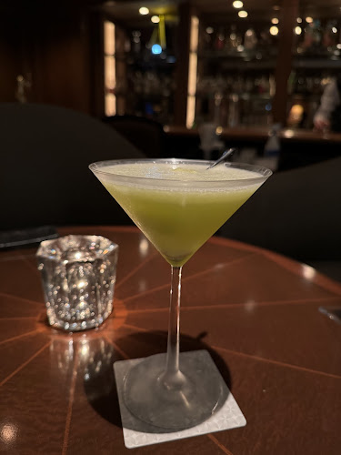 バー「ベイ・ウエスト」 - 横浜市