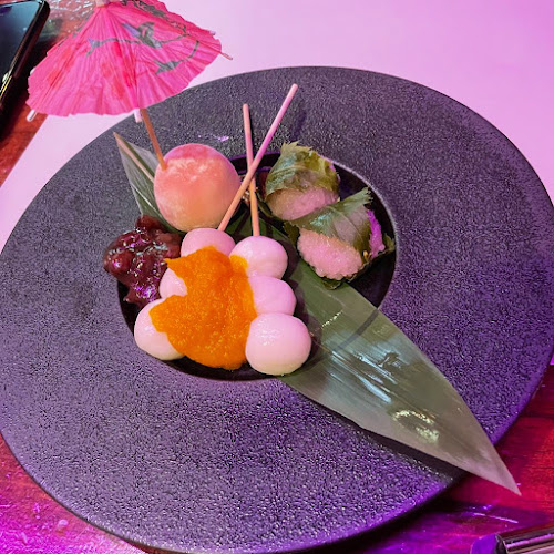 Opinii despre 花魁コンセプトカフェ&バー「ありんす」名古屋栄 în 名古屋市 - 飲食業