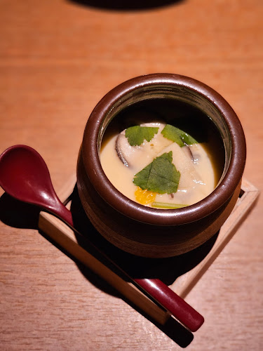 〒111-0031 東京都台東区千束１丁目６−２