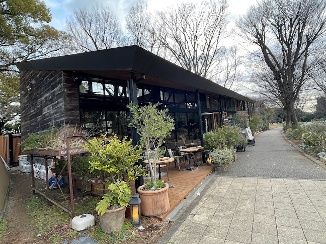 〒154-0013 東京都世田谷区駒沢公園１丁目１−２