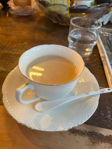 愛都梨絵（アトリエ） - 飲食業