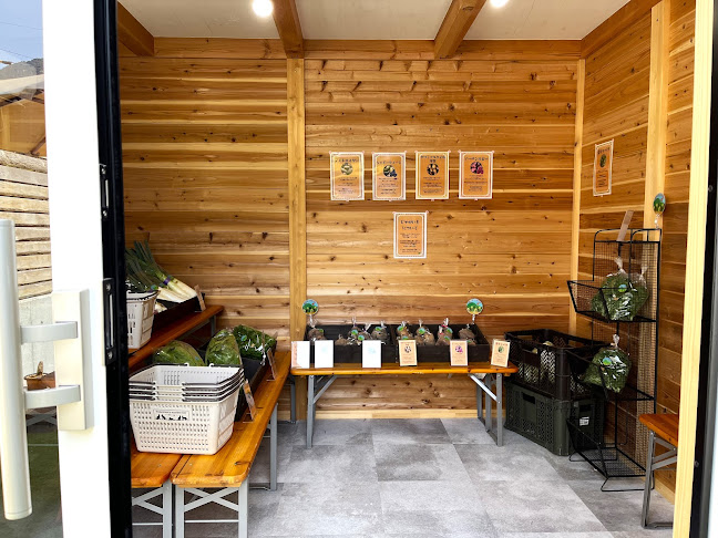 Opinii despre 山本Farm野菜直売所 în 境港市 - 飲食業