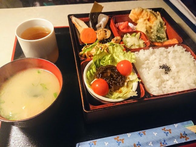 〒730-0853 広島県広島市中区堺町１丁目５−１５