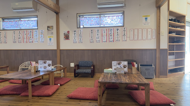 Comentarii opinii despre 沖縄そば にぃぶんじゃ〜