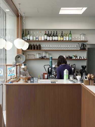 Junction STAND Cafe Bar - 飲食業