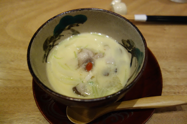 〒810-0012 福岡県福岡市中央区白金１丁目４−１４