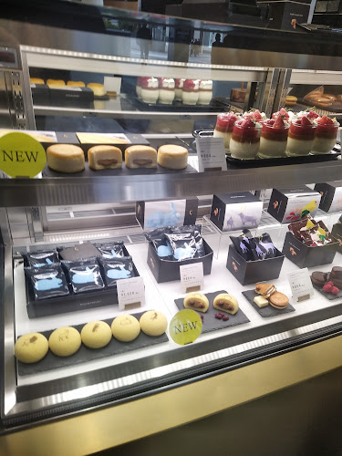 キャラメルマンデー ニュウマン新宿店 - 渋谷区