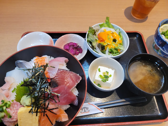 Comentarii opinii despre 寿しと居酒屋 花の舞 京成小岩店