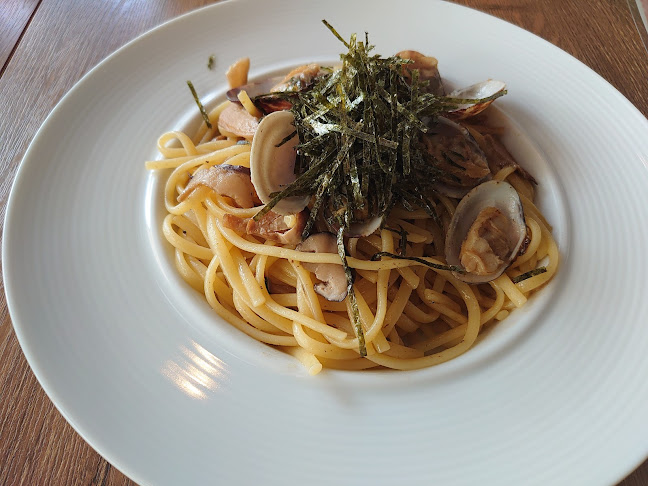 〒670-0945 兵庫県姫路市北条梅原町１３００ 1