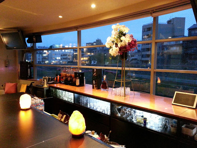 なないろ - 飲食業