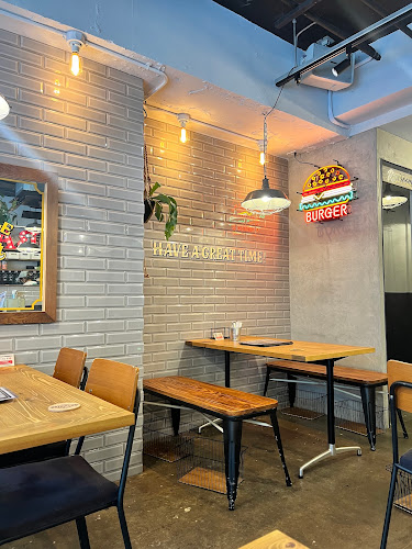 〒252-0239 神奈川県相模原市中央区中央３丁目７−９ １ 階