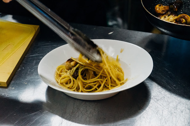 Burger & Bistro Occi バーガー&ビストロ オクシ - 飲食業